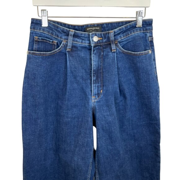 Banana Republic Factory Dark Wash Cropped Pleated Jeans Size10 - Picture 2 of 8
